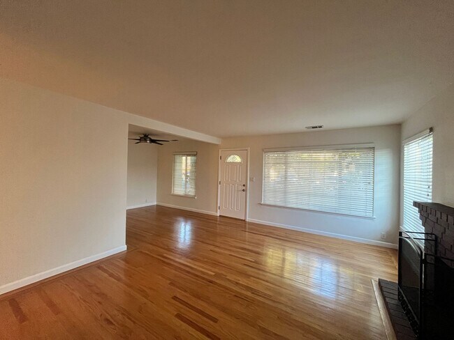 703 Gridley Street, San Jose, CA 95127 photo 4