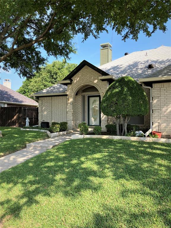 1017 Stanford Lane, Lewisville, TX 75067 photo 2