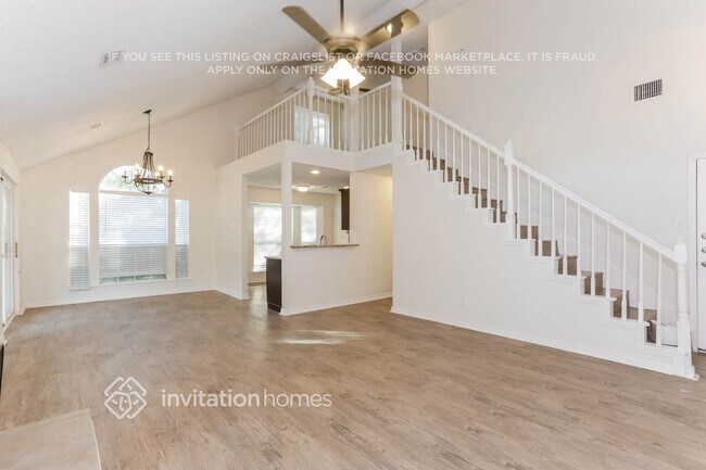 1010 Silver Spruce Drive, Arlington, TX 76001 photo 3
