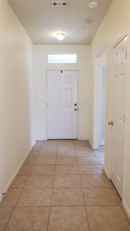 1401 Dundee Drive, Arlington, TX 76002 photo 2