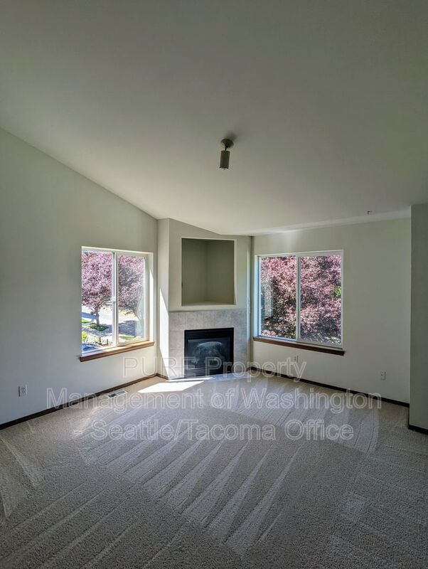 7902 Delridge Way SW photo 4
