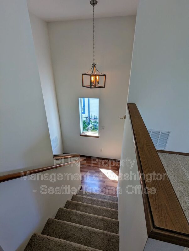 7902 Delridge Way SW photo 5