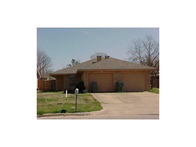 6509 Sayle Street, Greenville, TX 75402 photo 2