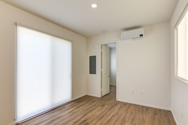 Division & Highland Rowhomes photo 3