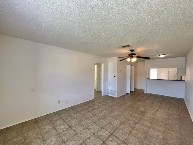 2216 Silverway Dr Killeen, TX 76549 photo 2