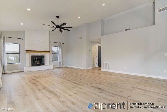 3831 E Flossmoor Ave Mesa, AZ 85206 photo 4