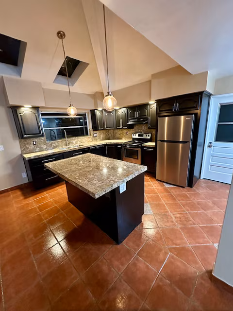 381 E Emerson St Chula Vista, CA 91911 photo 5
