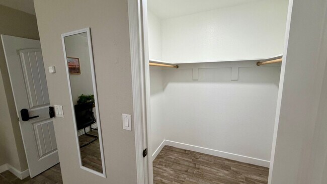 3757 W Joan De Arc Ave Phoenix, AZ 85029 photo 3