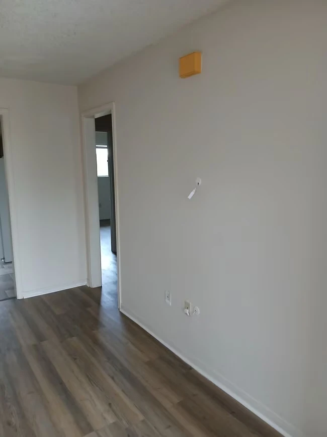 913 N 7th St Copperas Cove, TX 76522 photo 3