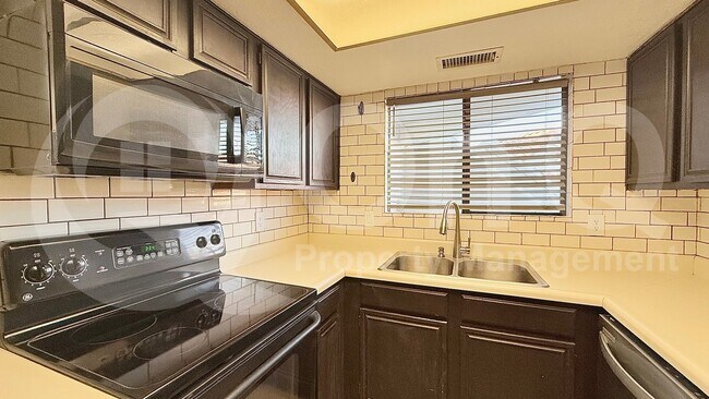 1800 W Elliot Rd Chandler, AZ 85224 photo 5