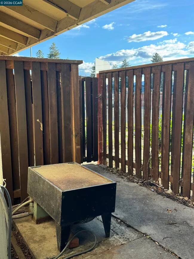 2007 Olivera Rd Concord, CA 94520 photo 4