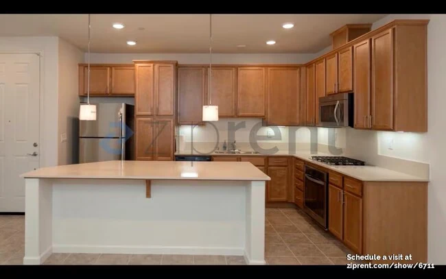 Unit 102 photo 2