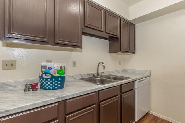 WINDSOR FOREST APARTMENTS photo 2