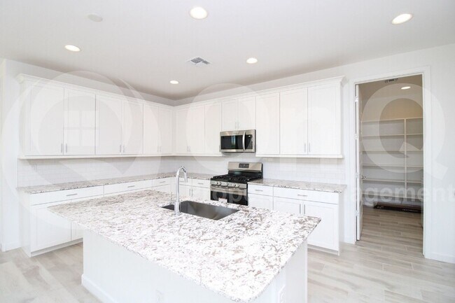 24938 N 171st Ln Surprise, AZ 85387 photo 4