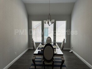 2222 McMullin Dr Euless, TX 76040 photo 5