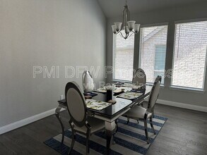 2222 McMullin Dr Euless, TX 76040 photo 4