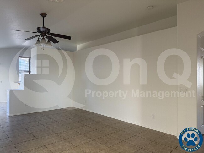 6921 S 50th Glen Phoenix, AZ 85339