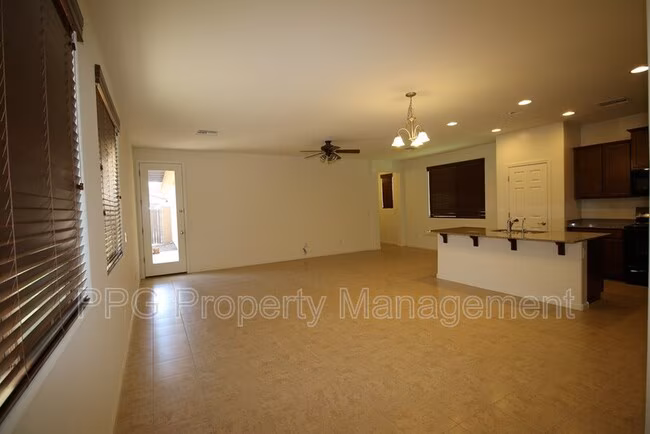 15349 W Bloomfield Rd Surprise, AZ 85379 photo 3