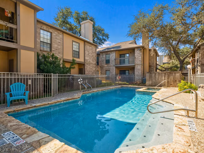 11839 Parliament Dr San Antonio, TX 78216 photo 2