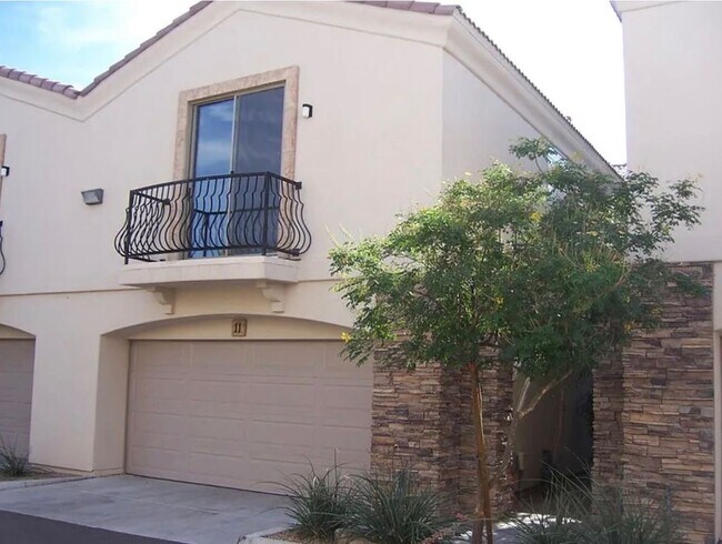 7303 N 14th St Phoenix, AZ 85020 photo 4