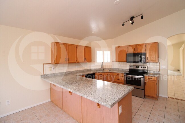 1801 E Buffalo St Chandler, AZ 85225 photo 4