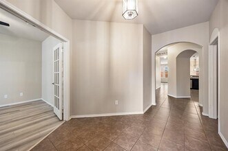 2028 Carriage Road, Heartland, TX 75126 photo 3