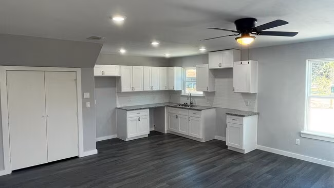 6011 Wedgefield Street, Houston, TX 77028 photo 3