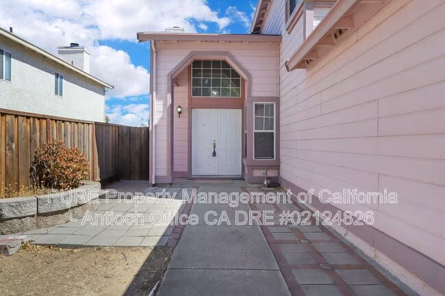 2287 Oak Hills Drive, Pittsburg, CA 94565 photo 2