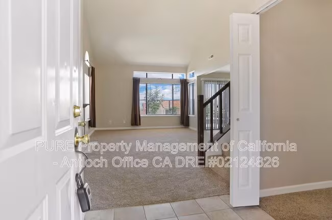 2287 Oak Hills Drive, Pittsburg, CA 94565 photo 3