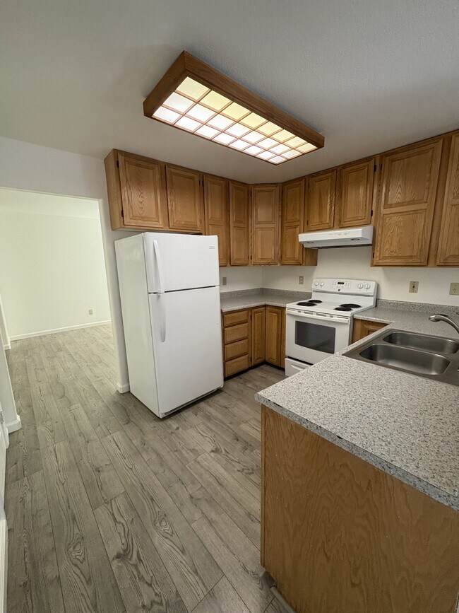 1748 Mount Olive Dr Santa Rosa, CA 95404 photo 5