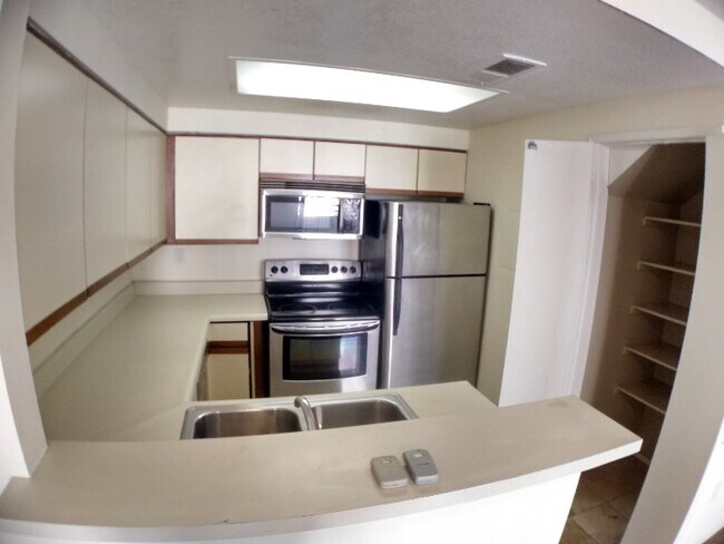 3927-80 Nobel Drive, San Diego, CA 92122 photo 5