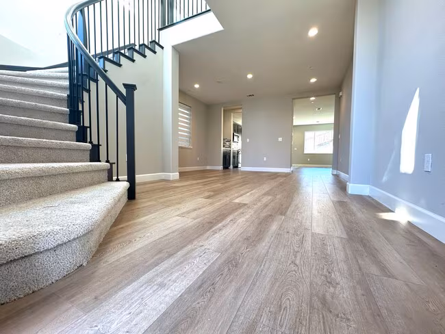 Beautiful Newer 5 Bedroom, 4 Bath in the hills of Pittsburg photo 2