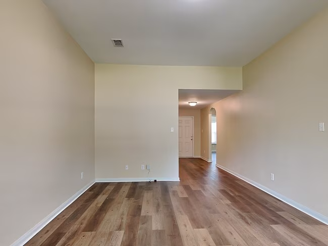 1334 Barrel Drive, Dallas, TX 75253 photo 3