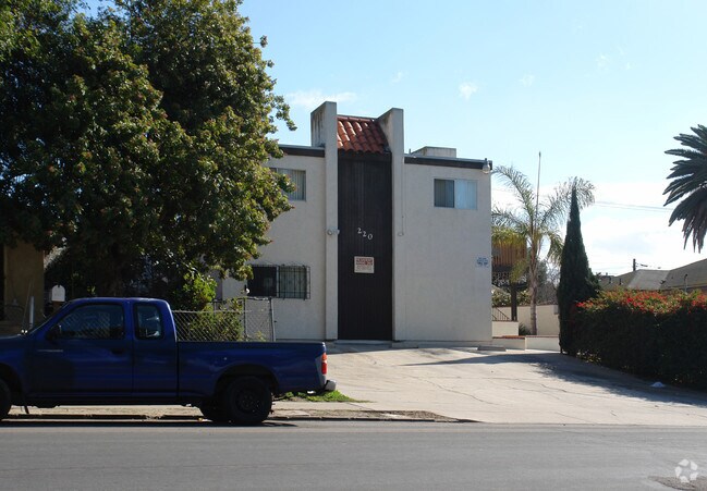 220 East Park Avenue, San Ysidro, CA 92173 photo 2