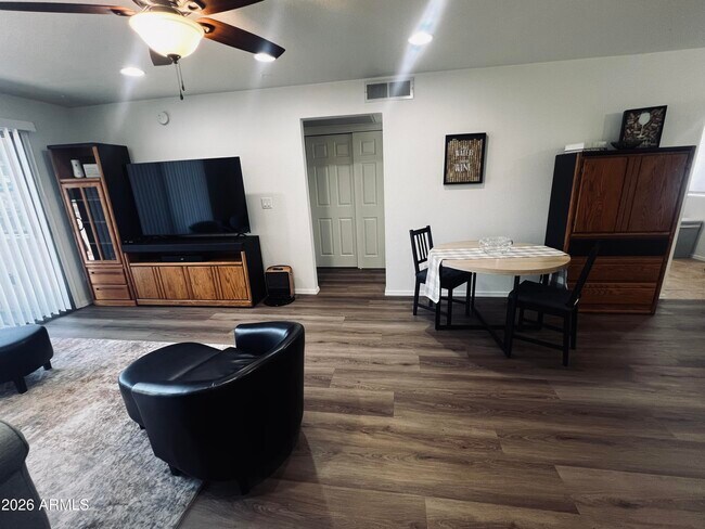 4354 N 82nd St Scottsdale, AZ 85251 photo 5
