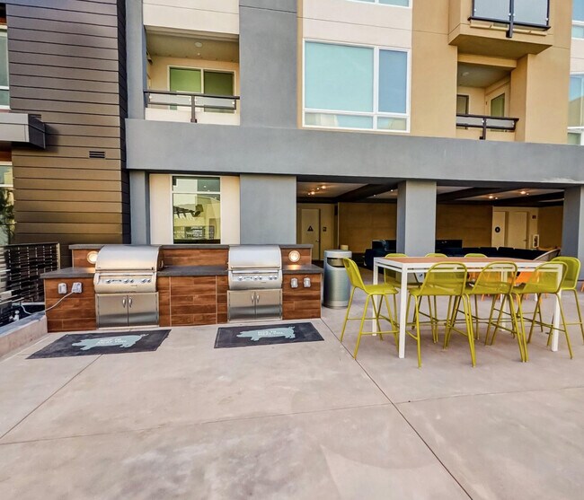 54 Saratoga Ave Santa Clara, CA 95051 photo 2