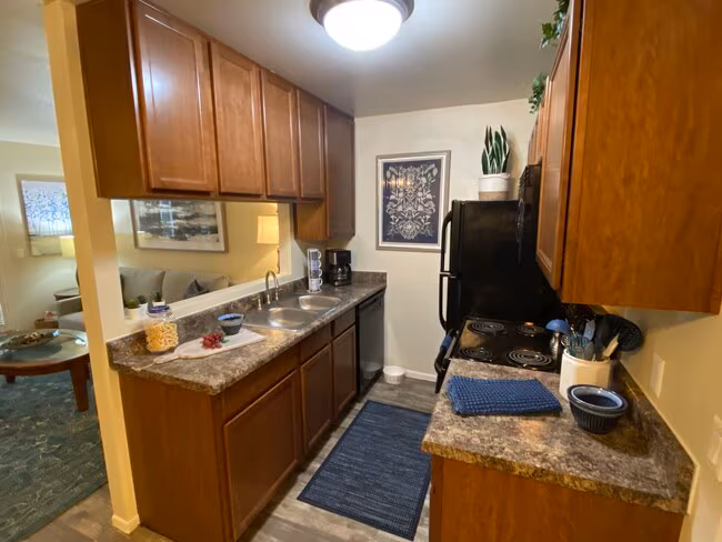 Cimarron Apartments photo 3
