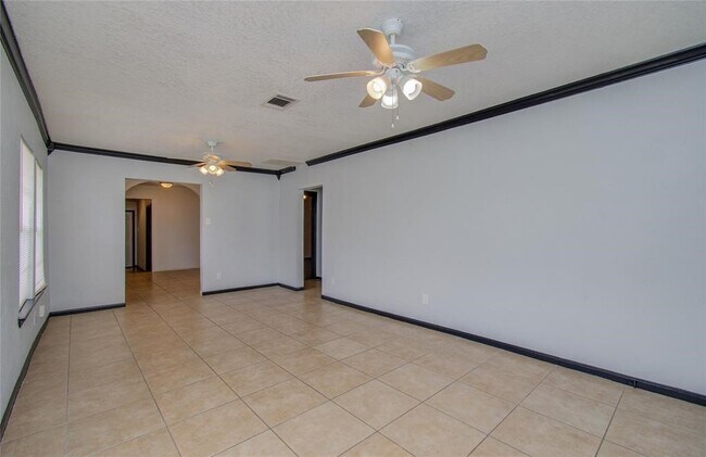 5319 Bell Street, Houston, TX 77023 photo 5