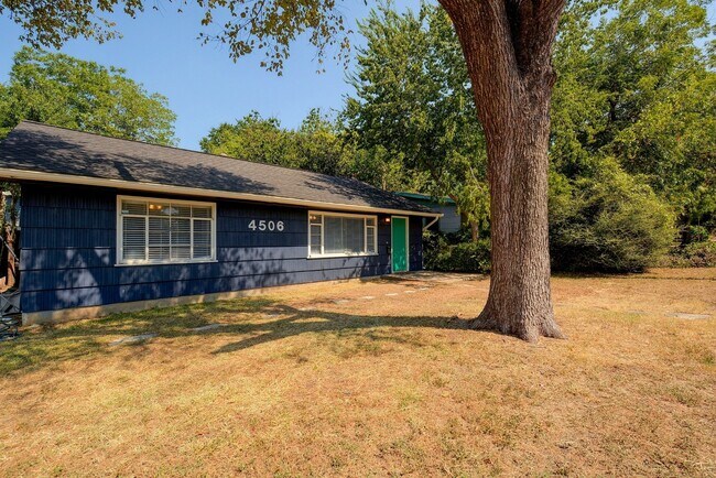 4506 Caswell Ave Austin, TX 78751 photo 3