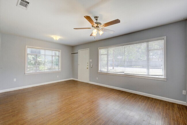 4506 Caswell Ave Austin, TX 78751 photo 5