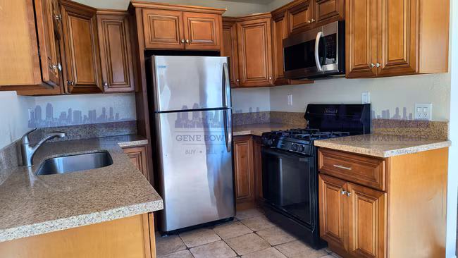 777 Cypress Ave Imperial Beach, CA 91932 photo 2