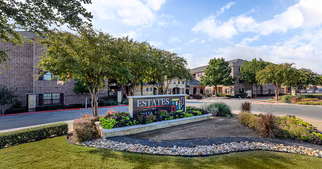Estates At Vista Ridge Apartments photo 5