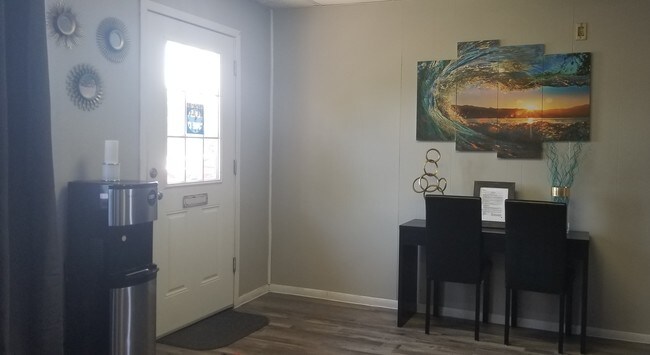 Oasis Apartments photo 4