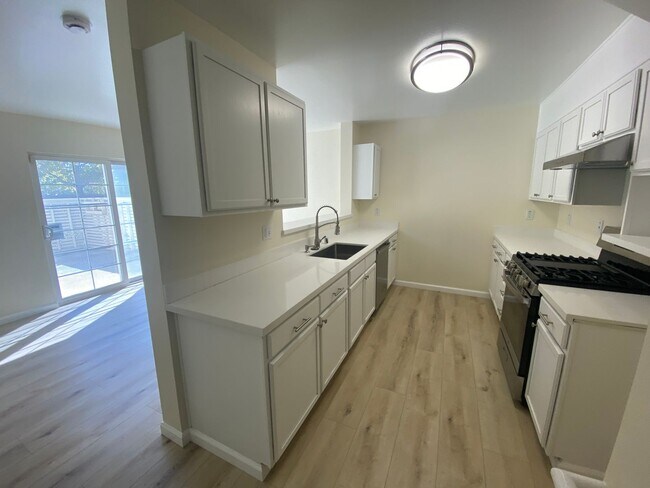 3 Bed 2 Bath Condo For Rent photo 2