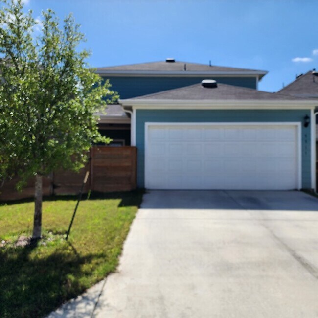 5311 Mulberry Grove Ln Austin, TX 78723 photo 2