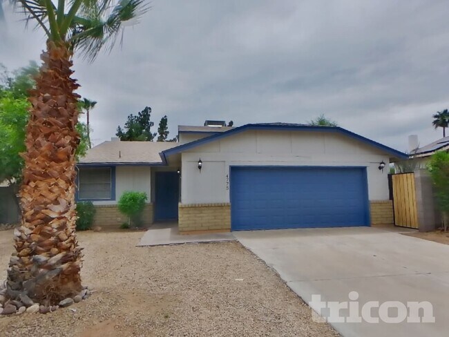 4775 W Morrow Dr Glendale, AZ 85308 photo 2