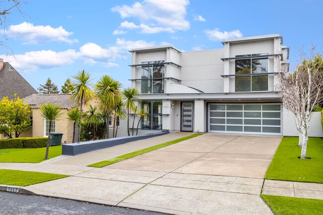 Modern Luxury for Lease in Easton Addition | AMSI photo 5