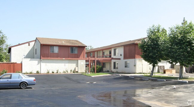 3033 East 18th Street, National City, CA 91950 photo 2