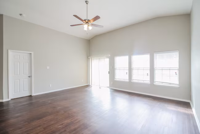 926 Hannah Way Dallas, TX 75253 photo 2