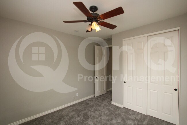 19134 E Lark Dr Queen Creek, AZ 85142 photo 2